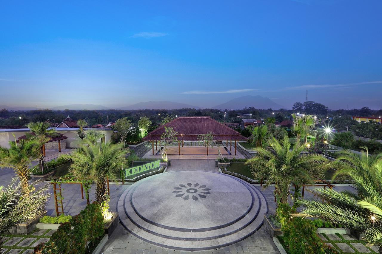 Aston Madiun Hotel & Conference Center Extérieur photo