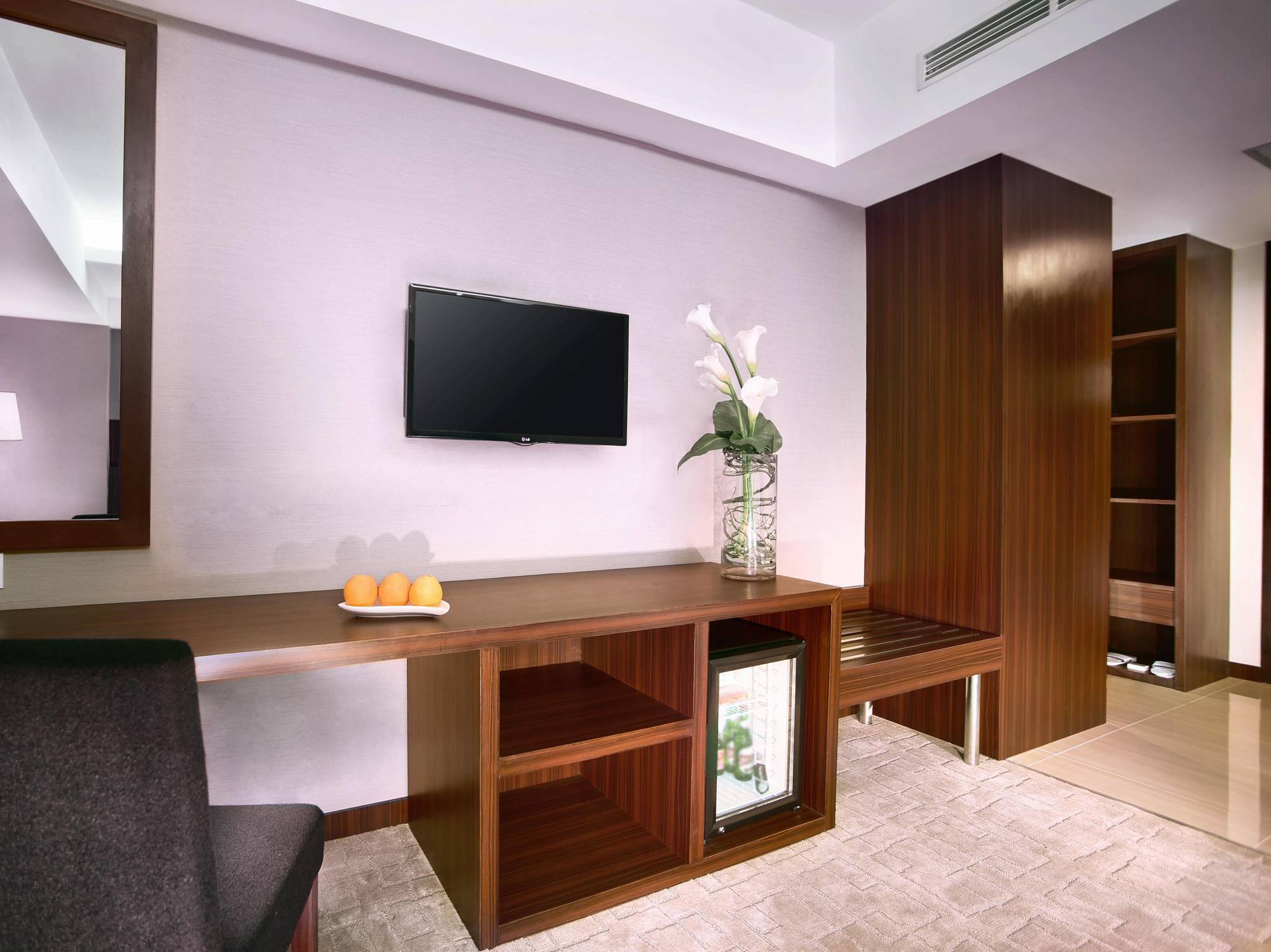 Aston Madiun Hotel & Conference Center Extérieur photo