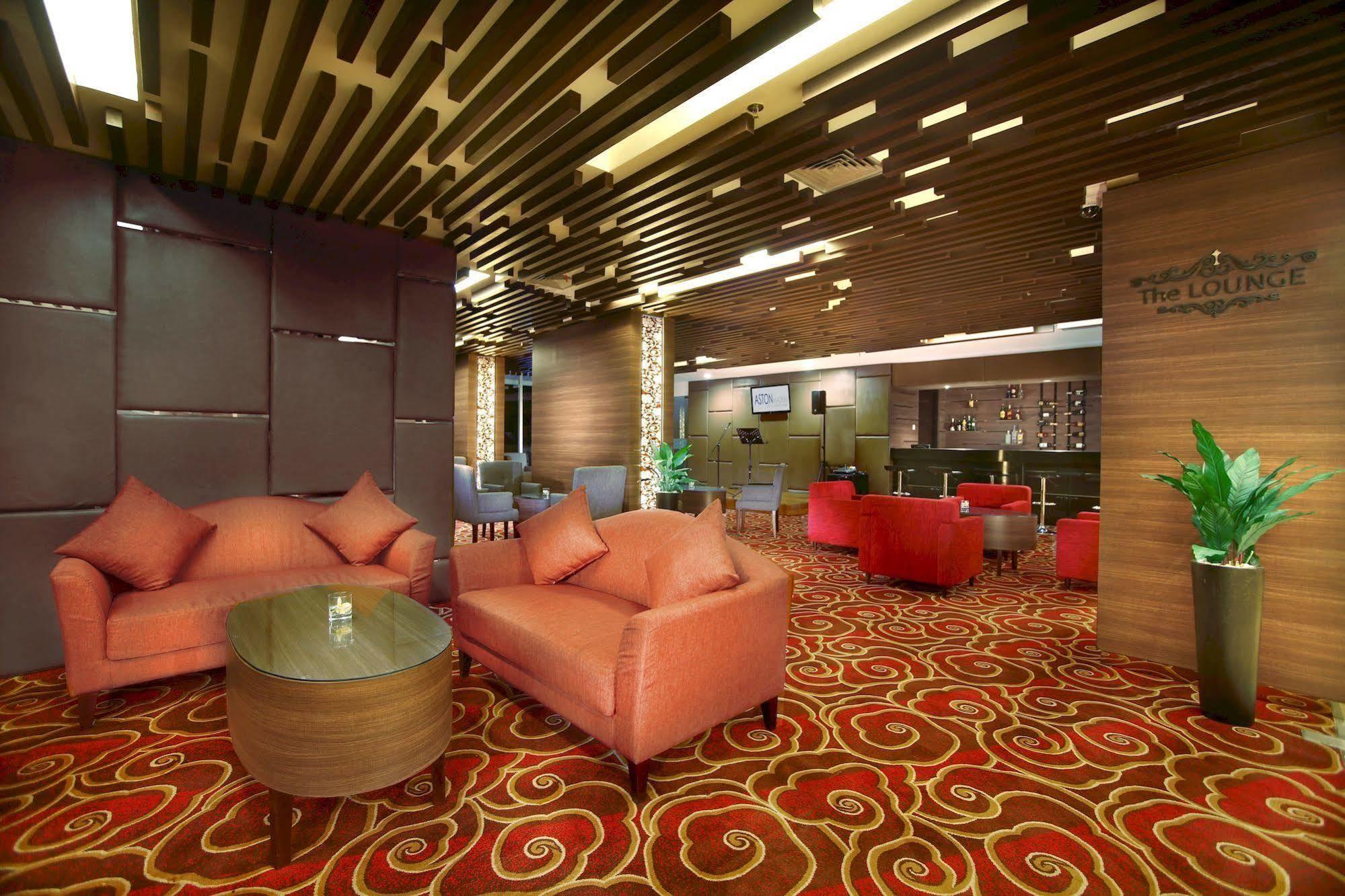Aston Madiun Hotel & Conference Center Extérieur photo